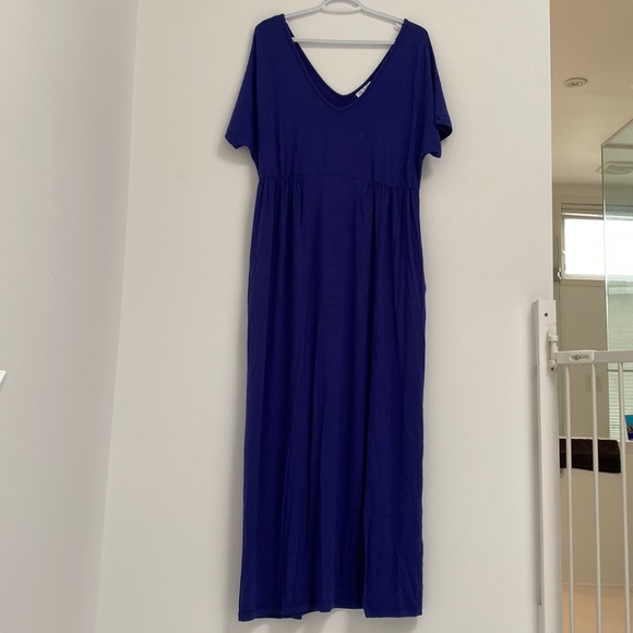 Lost in Layers Maxi Dress - Picture 2 of 4